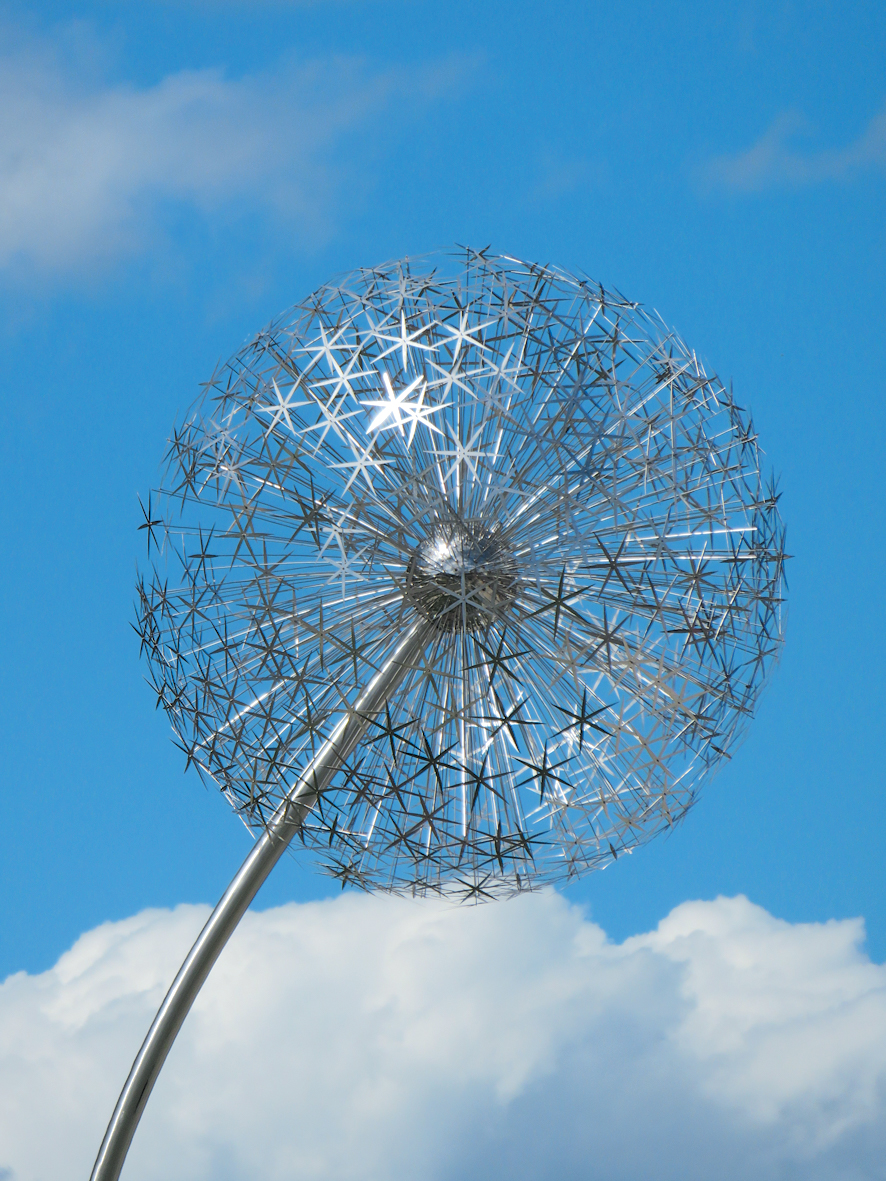 Dandelion-shaped sculpture
