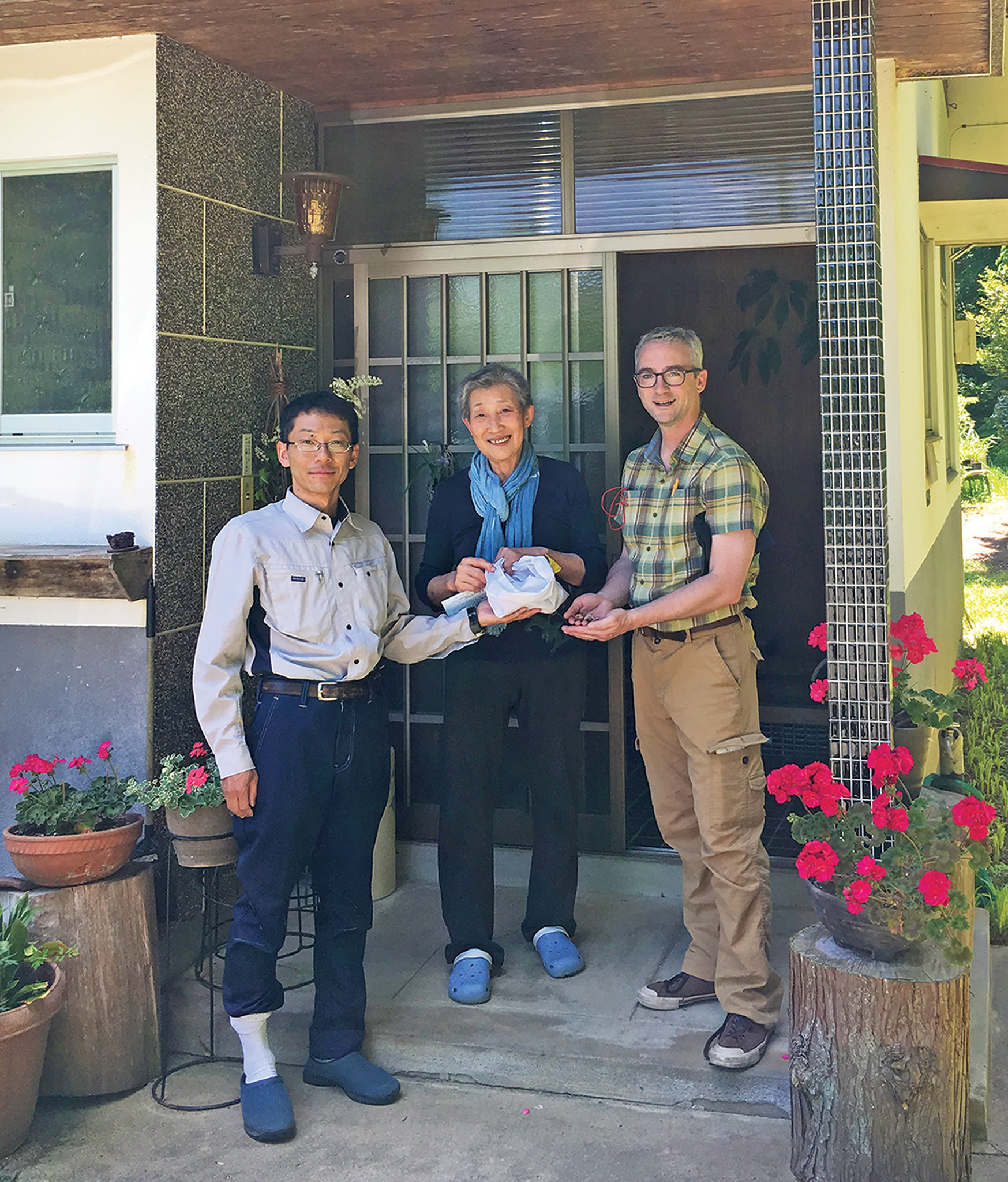 Mineaki Aizawa and Michael Dosmann and property owner Mrs. Noguchi