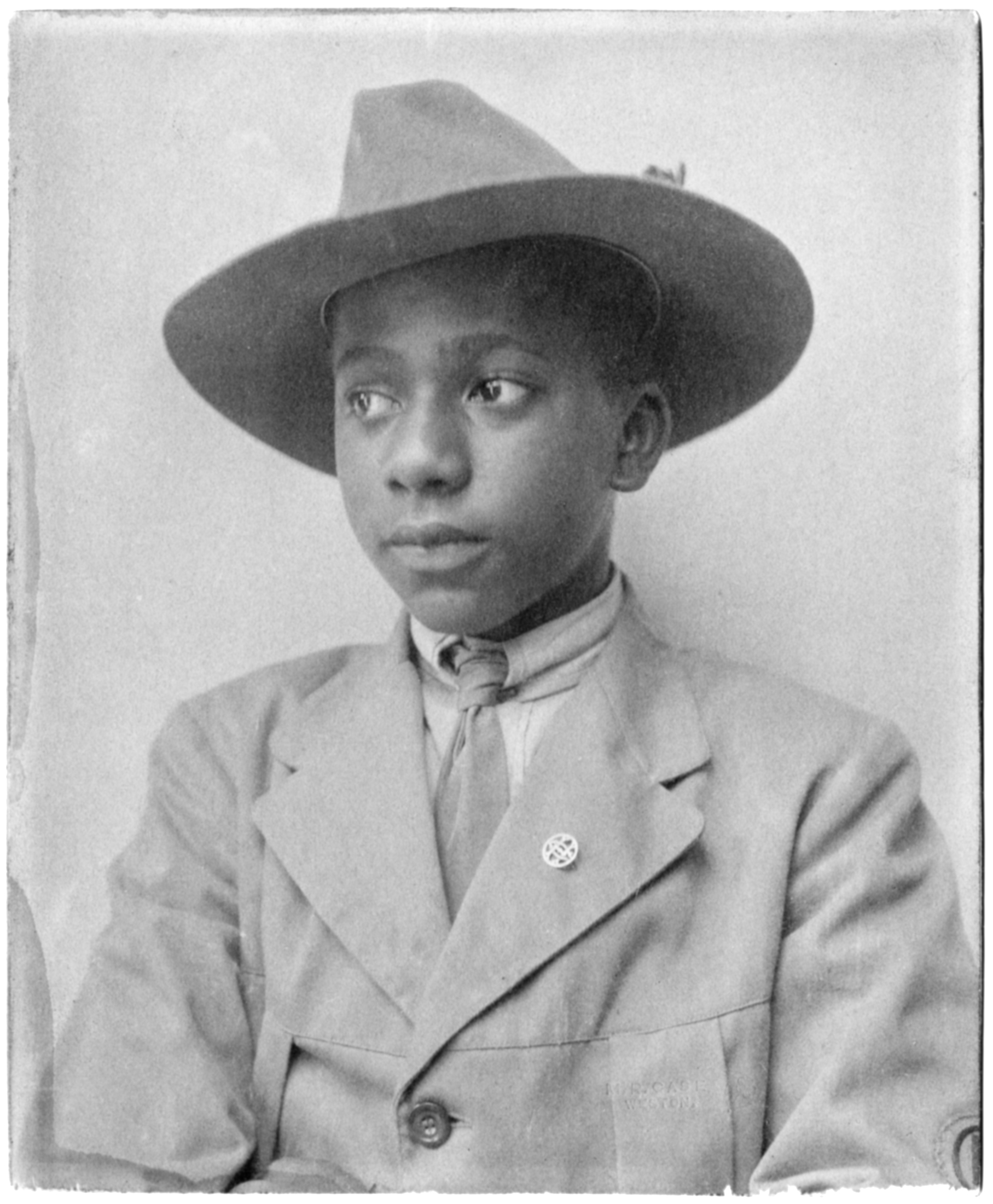 Black-and-white photograph of Harold Weaver