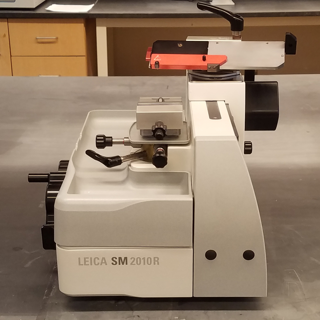 sliding microtome