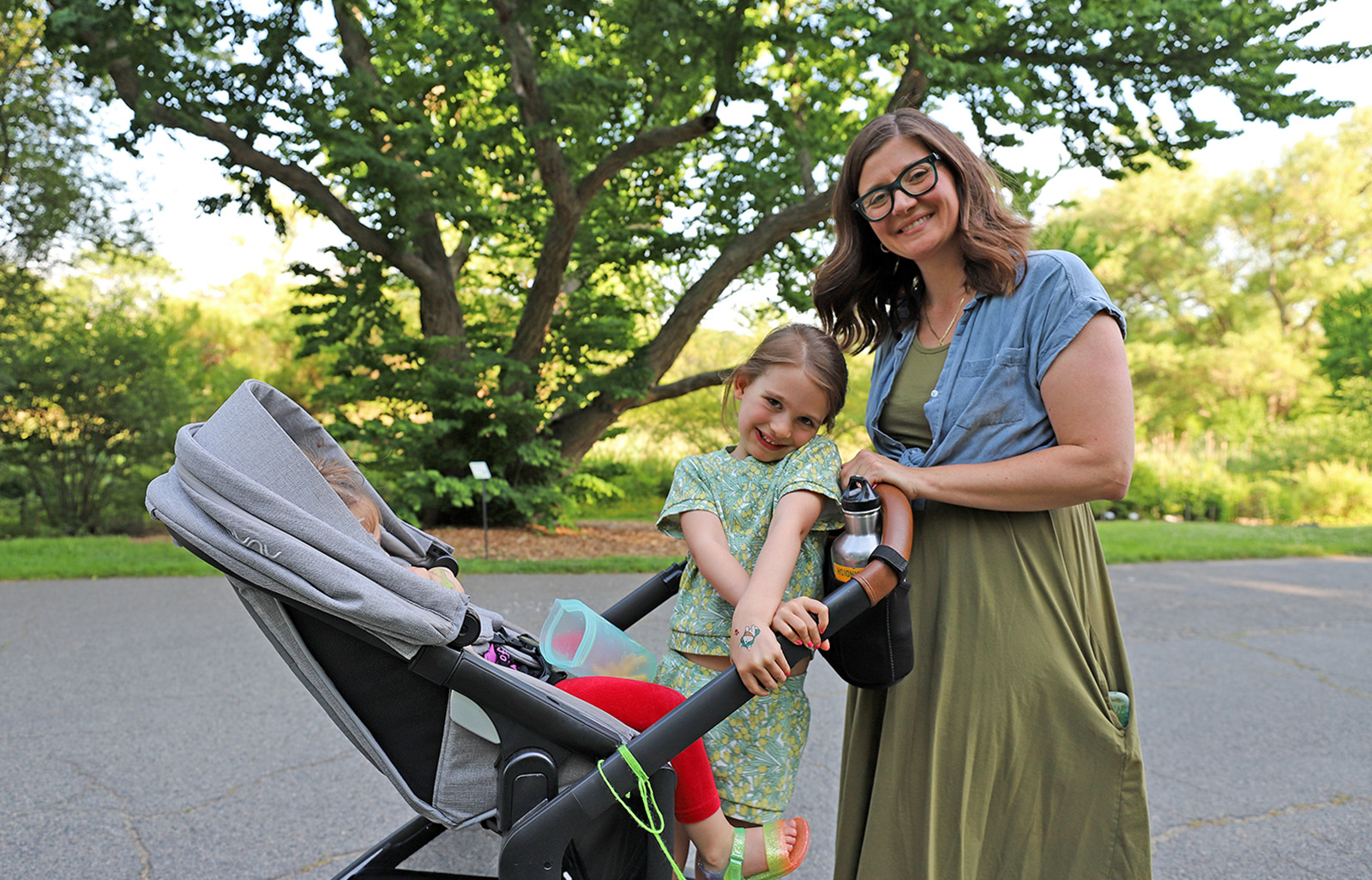 Angela Markle with daughter Ophelia Johnson (middle) and Daphne Johnson (stroller).